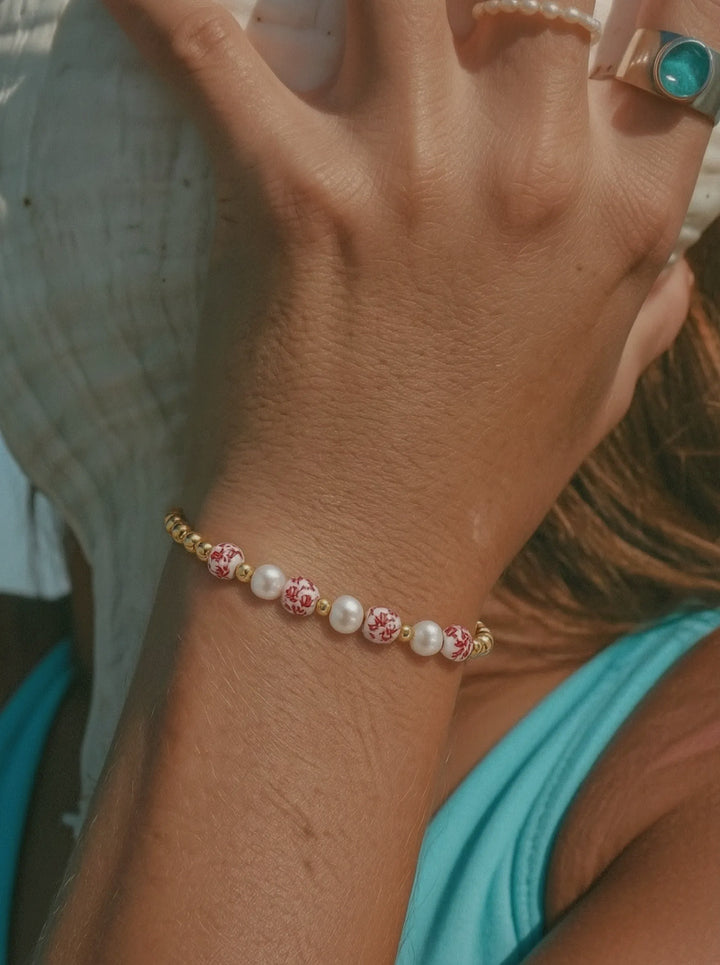 PORCELAIN PEARL BRACELET