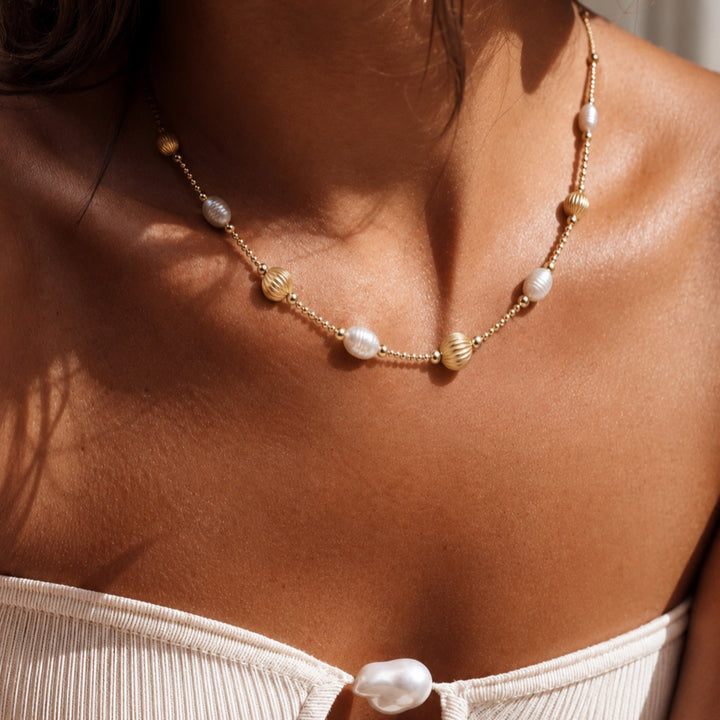 CAPRI PEARL NECKLACE
