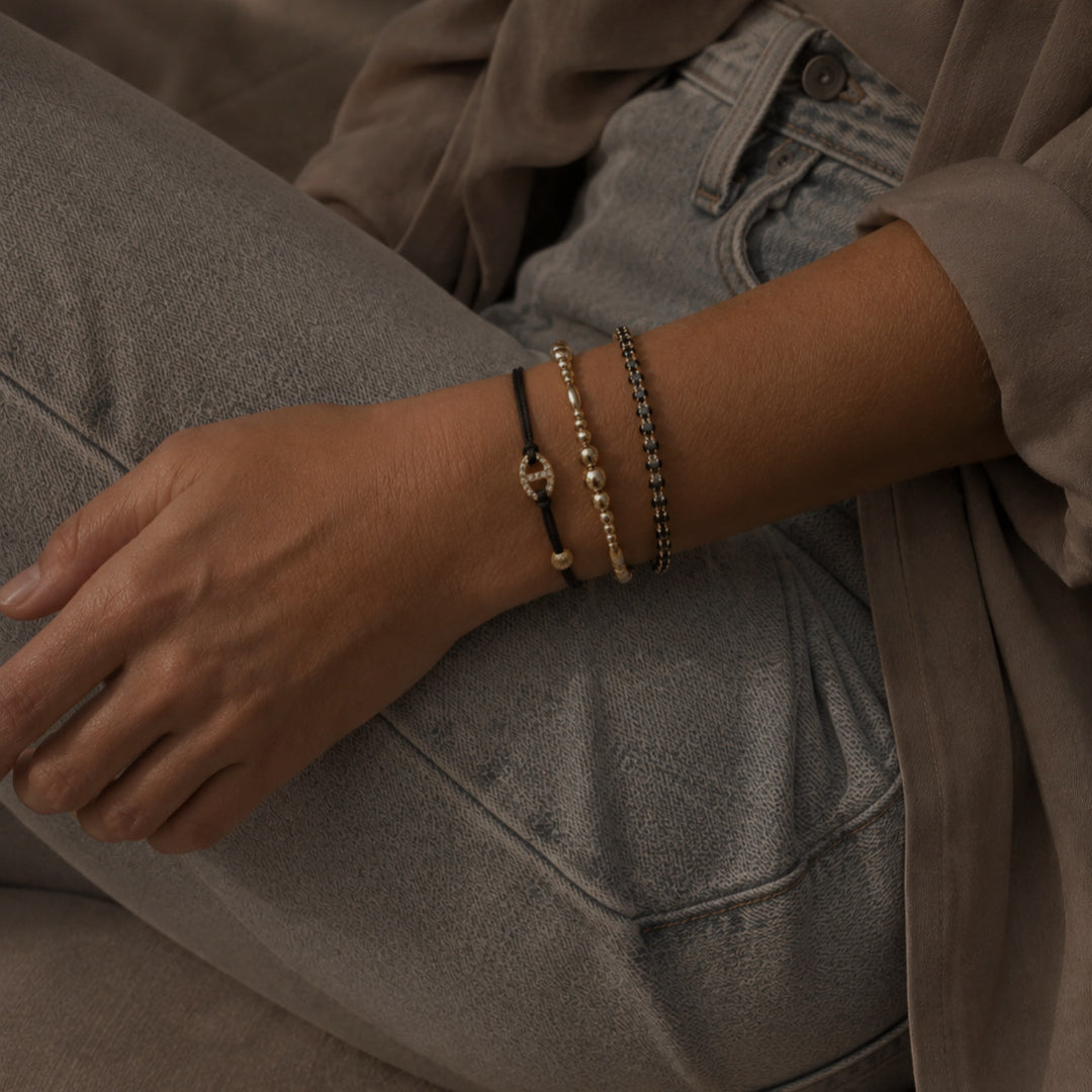 GOLDEN TAB BRACELET