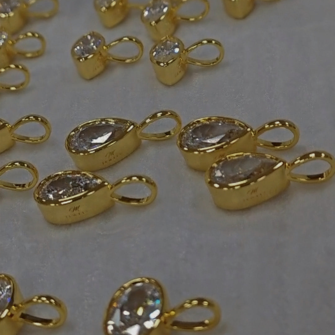 BEZEL GLOW NECKLACE