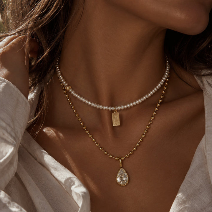 BEZEL GLOW NECKLACE