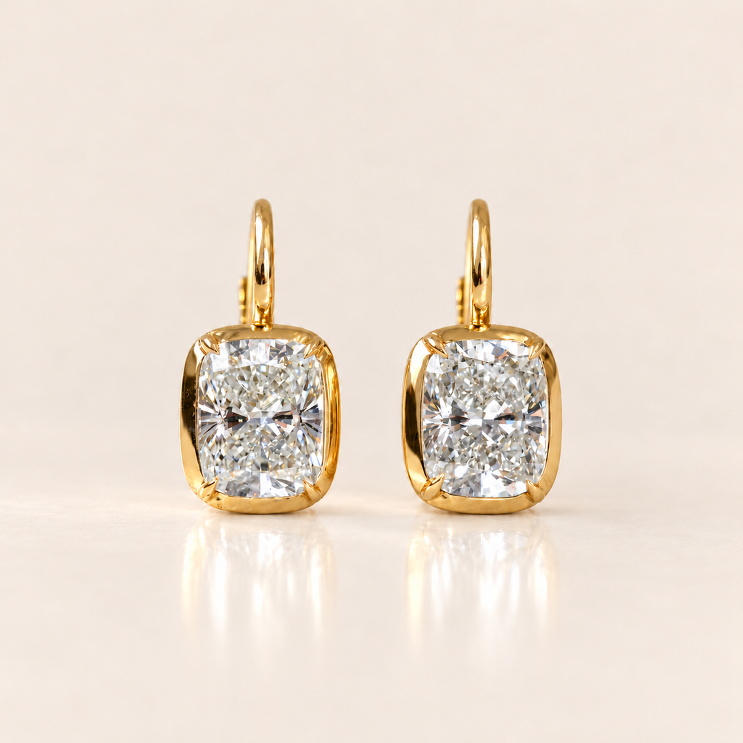 Cushion Earrings – zlaté náušnice s moissanitem 3 ct, kámen 8 × 11 mm
