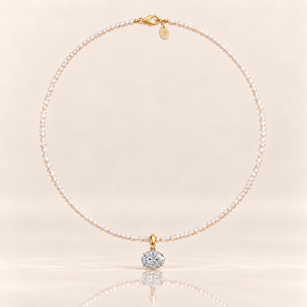 Elara Pearl Necklace – perlový náhrdelník s moissanitem a medailonkem MJewels