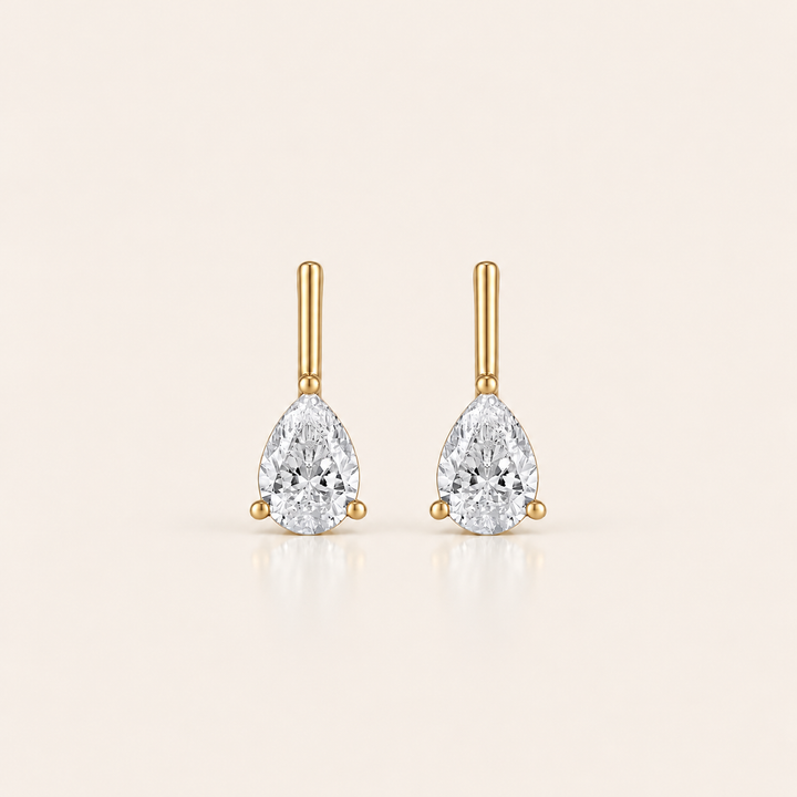 Linea Pear Stud – Crystal / Pár